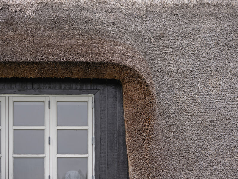 Grote brandschade aan uw rietgedekte woning? Dit kunt u verwachten