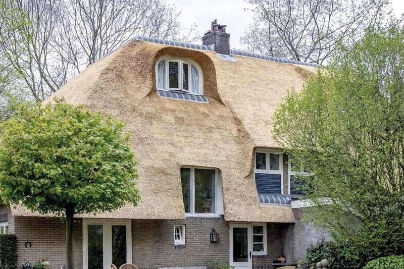 Hoe lang gaat een rieten dak mee? Deze factoren maken het verschil