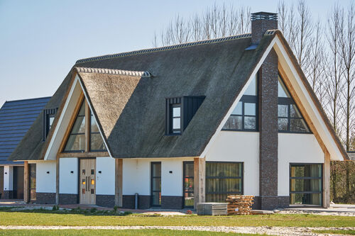 Uw rieten dak in de zomer: Hier moet u op letten